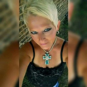 Meet your Posher, Tracy